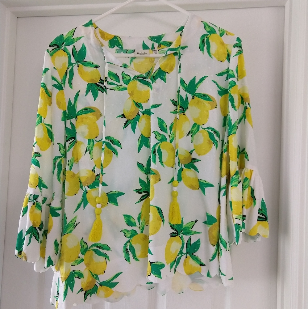 Rafaella petite large lemon top